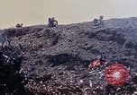 Standbild K Unternehmen 3 Bataillon 1 Marine Regiment Okinawa Ryukyu Inseln, 1945, aus Sekunde 22 historischem Filmmaterial Videoclip 65675052744