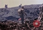 Standbild K Unternehmen 3 Bataillon 1 Marine Regiment Okinawa Ryukyu Inseln, 1945, aus Sekunde 33 historischem Filmmaterial Videoclip 65675052744
