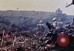 Standbild K Unternehmen 3 Bataillon 1 Marine Regiment Okinawa Ryukyu Inseln, 1945, aus Sekunde 40 historischem Filmmaterial Videoclip 65675052744