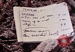 Standbild K Unternehmen 3 Bataillon 1 Marine Regiment Okinawa Ryukyu Inseln, 1945, aus Sekunde 52 historischem Filmmaterial Videoclip 65675052744