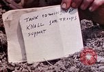 Image K Company 3e bataillon du 1er Régiment de Marines Okinawa îles Ryukyu, 1945, de la seconde 38 séquences d'archives historiques vidéo 65675052745