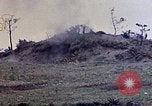 Image K Company 3e bataillon du 1er Régiment de Marines Okinawa îles Ryukyu, 1945, de la seconde 5 séquences d'archives historiques vidéo 65675052746