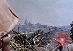 Image K Company 3e bataillon du 1er Régiment de Marines Okinawa îles Ryukyu, 1945, de la seconde 22 séquences d'archives historiques vidéo 65675052746