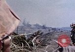 Image K Company 3e bataillon du 1er Régiment de Marines Okinawa îles Ryukyu, 1945, de la seconde 24 séquences d'archives historiques vidéo 65675052746