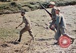 Image 1er bataillon du 5e Régiment de Marines Shima Okinawa îles Ryukyu, 1945, de la seconde 9 séquences d'archives historiques vidéo 65675052748