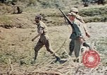Image 1er bataillon du 5e Régiment de Marines Shima Okinawa îles Ryukyu, 1945, de la seconde 13 séquences d'archives historiques vidéo 65675052748