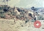 Image 1er bataillon du 5e Régiment de Marines Shima Okinawa îles Ryukyu, 1945, de la seconde 23 séquences d'archives historiques vidéo 65675052748