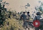 Image 1er bataillon du 5e Régiment de Marines Shima Okinawa îles Ryukyu, 1945, de la seconde 33 séquences d'archives historiques vidéo 65675052748