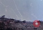 Standbild 3st Battalion 5th Marine Regiment Shima Okinawa Ryukyu Inseln, 1945, aus Sekunde 24 historischem Filmmaterial Videoclip 65675052749