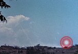 Standbild 3st Battalion 5th Marine Regiment Shima Okinawa Ryukyu Inseln, 1945, aus Sekunde 40 historischem Filmmaterial Videoclip 65675052749