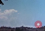 Standbild 3st Battalion 5th Marine Regiment Shima Okinawa Ryukyu Inseln, 1945, aus Sekunde 42 historischem Filmmaterial Videoclip 65675052749