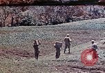 Standbild 3st Battalion 5th Marine Regiment Shima Okinawa Ryukyu Inseln, 1945, aus Sekunde 1 historischem Filmmaterial Videoclip 65675052750