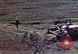 Standbild 3st Battalion 5th Marine Regiment Shima Okinawa Ryukyu Inseln, 1945, aus Sekunde 54 historischem Filmmaterial Videoclip 65675052750