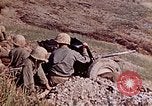 Image 3e Bataillon 5e Régiment de Marines Shima Okinawa îles Ryukyu, 1945, de la seconde 15 séquences d'archives historiques vidéo 65675052751