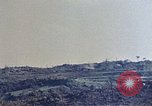 Image 3e Bataillon 5e Régiment de Marines Shima Okinawa îles Ryukyu, 1945, de la seconde 26 séquences d'archives historiques vidéo 65675052751