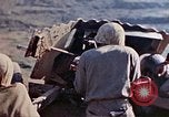 Image 3e Bataillon 5e Régiment de Marines Shima Okinawa îles Ryukyu, 1945, de la seconde 46 séquences d'archives historiques vidéo 65675052751