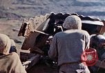 Image 3e Bataillon 5e Régiment de Marines Shima Okinawa îles Ryukyu, 1945, de la seconde 50 séquences d'archives historiques vidéo 65675052751