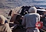 Image 3e Bataillon 5e Régiment de Marines Shima Okinawa îles Ryukyu, 1945, de la seconde 51 séquences d'archives historiques vidéo 65675052751