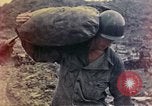 Standbild Vereinigten Staaten Marines Shuri Okinawa Ryukyu Inseln, 1945, aus Sekunde 4 historischem Filmmaterial Videoclip 65675052768
