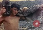 Standbild Vereinigten Staaten Marines Shuri Okinawa Ryukyu Inseln, 1945, aus Sekunde 10 historischem Filmmaterial Videoclip 65675052768