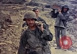 Standbild Vereinigten Staaten Marines Shuri Okinawa Ryukyu Inseln, 1945, aus Sekunde 15 historischem Filmmaterial Videoclip 65675052768