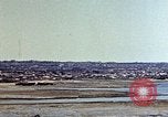 Image immeubles en feu Naha Okinawa îles Ryukyu, 1945, de la seconde 22 séquences d'archives historiques vidéo 65675052770