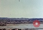 Image immeubles en feu Naha Okinawa îles Ryukyu, 1945, de la seconde 56 séquences d'archives historiques vidéo 65675052770