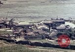 Image immeubles en feu Naha Okinawa îles Ryukyu, 1945, de la seconde 36 séquences d'archives historiques vidéo 65675052771