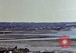 Image immeubles en feu Naha Okinawa îles Ryukyu, 1945, de la seconde 61 séquences d'archives historiques vidéo 65675052771