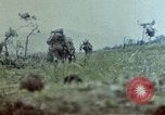 Image 6e Marines 2e Bataillon 22e Régiment Naha Okinawa îles Ryukyu, 1945, de la seconde 30 séquences d'archives historiques vidéo 65675052772