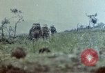 Image 6e Marines 2e Bataillon 22e Régiment Naha Okinawa îles Ryukyu, 1945, de la seconde 31 séquences d'archives historiques vidéo 65675052772
