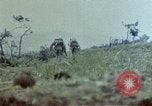 Image 6e Marines 2e Bataillon 22e Régiment Naha Okinawa îles Ryukyu, 1945, de la seconde 33 séquences d'archives historiques vidéo 65675052772