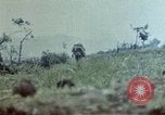 Image 6e Marines 2e Bataillon 22e Régiment Naha Okinawa îles Ryukyu, 1945, de la seconde 35 séquences d'archives historiques vidéo 65675052772