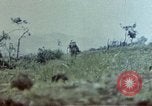 Image 6e Marines 2e Bataillon 22e Régiment Naha Okinawa îles Ryukyu, 1945, de la seconde 36 séquences d'archives historiques vidéo 65675052772