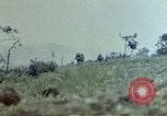 Image 6e Marines 2e Bataillon 22e Régiment Naha Okinawa îles Ryukyu, 1945, de la seconde 44 séquences d'archives historiques vidéo 65675052772