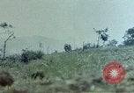 Image 6e Marines 2e Bataillon 22e Régiment Naha Okinawa îles Ryukyu, 1945, de la seconde 46 séquences d'archives historiques vidéo 65675052772