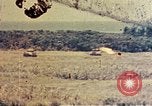 Immagine di Lanciafiamme serbatoi Okinawa isole Ryukyu, 1945, secondo 1 filmato di repertorio 65675052785