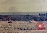 Immagine di Lanciafiamme serbatoi Okinawa isole Ryukyu, 1945, secondo 11 filmato di repertorio 65675052785