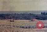 Immagine di Lanciafiamme serbatoi Okinawa isole Ryukyu, 1945, secondo 14 filmato di repertorio 65675052785