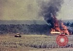 Immagine di Lanciafiamme serbatoi Okinawa isole Ryukyu, 1945, secondo 39 filmato di repertorio 65675052785