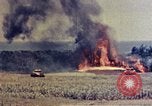 Immagine di Lanciafiamme serbatoi Okinawa isole Ryukyu, 1945, secondo 45 filmato di repertorio 65675052785