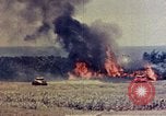 Immagine di Lanciafiamme serbatoi Okinawa isole Ryukyu, 1945, secondo 49 filmato di repertorio 65675052785