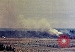 Immagine di Lanciafiamme serbatoi Okinawa isole Ryukyu, 1945, secondo 57 filmato di repertorio 65675052785