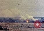 Immagine di Lanciafiamme serbatoi Okinawa isole Ryukyu, 1945, secondo 62 filmato di repertorio 65675052785