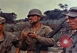 Immagine di Marines Okinawa isole Ryukyu, 1945, secondo 46 filmato di repertorio 65675052787