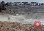 Standbild M4A3 Panzer Okinawa Ryukyu Inseln, 1945, aus Sekunde 24 historischem Filmmaterial Videoclip 65675052792
