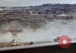 Standbild M4A3 Panzer Okinawa Ryukyu Inseln, 1945, aus Sekunde 27 historischem Filmmaterial Videoclip 65675052792