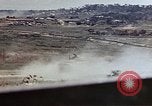 Standbild M4A3 Panzer Okinawa Ryukyu Inseln, 1945, aus Sekunde 30 historischem Filmmaterial Videoclip 65675052792