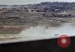 Standbild M4A3 Panzer Okinawa Ryukyu Inseln, 1945, aus Sekunde 32 historischem Filmmaterial Videoclip 65675052792
