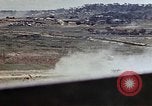 Standbild M4A3 Panzer Okinawa Ryukyu Inseln, 1945, aus Sekunde 33 historischem Filmmaterial Videoclip 65675052792